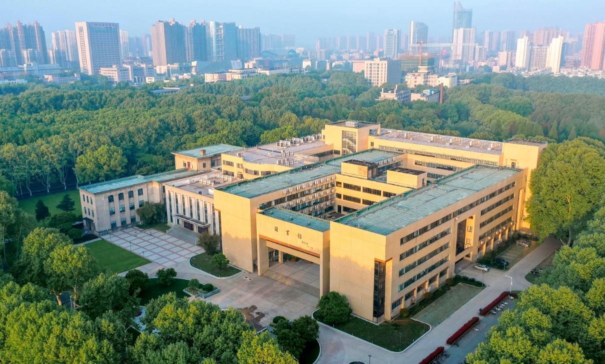 警惕!上海五所虚假大学曝光,别让大学毕业证梦毁于诈骗