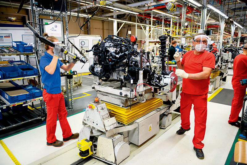 疫情下美欧经济深陷泥潭,中国如何稳住阵脚应对?