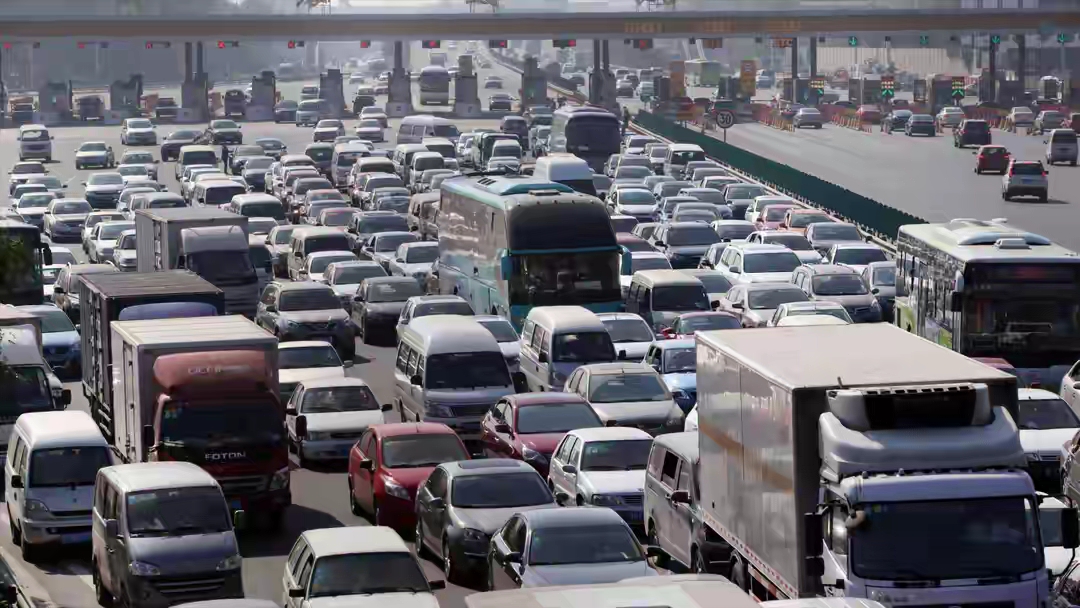 高速节假日免费遭吐槽,每车每年3000公里为啥还不落地?