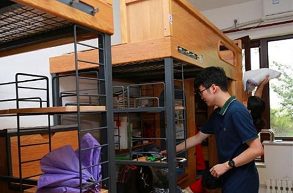 大学宿舍分5大等级,豪华套间堪比偶像剧,快来看看你住哪级?