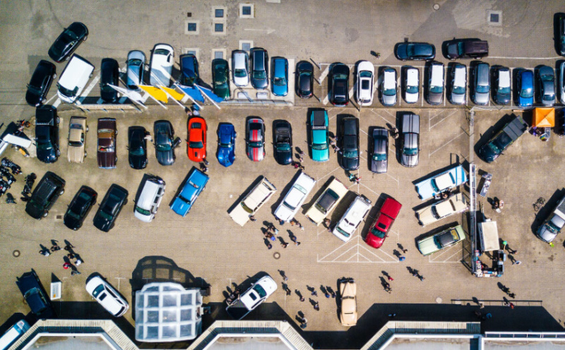 违章停车后果严重！车被拖走怎么处理及事故责任咋划分